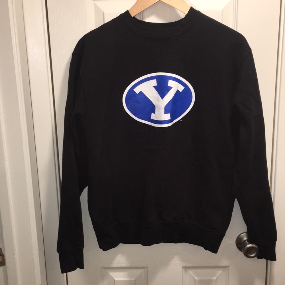 BYU sweatshirt